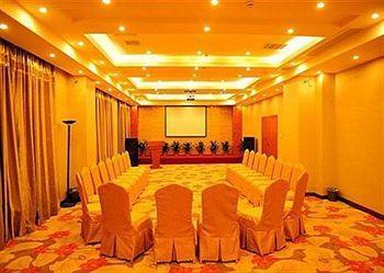 Nanchang Huayu New World Hotel Экстерьер фото
